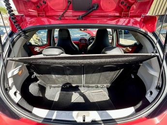 Toyota AYGO 1.0 VVT-i x-pression x-shift Euro 5 5dr Euro 5