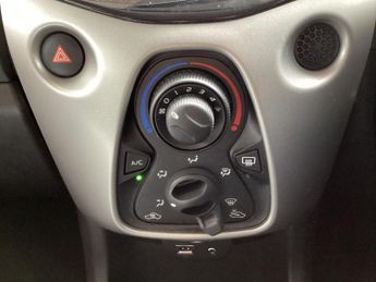 Peugeot 108 1.0 Active 2 Tronic Euro 6 5dr