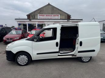 Fiat Doblo 1.3 JTD MultiJetII 16v L1 H1 4dr