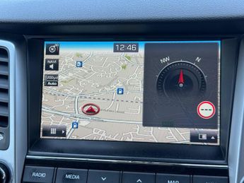 Hyundai TUCSON 2.0 CRDi SE Nav Auto 4WD Euro 6 5dr
