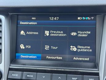 Hyundai TUCSON 2.0 CRDi SE Nav Auto 4WD Euro 6 5dr
