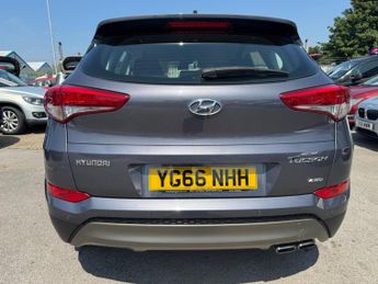 Hyundai TUCSON 2.0 CRDi SE Nav Auto 4WD Euro 6 5dr