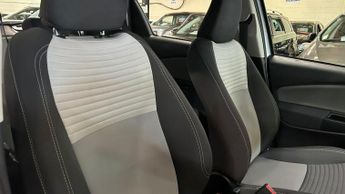 Toyota Yaris 1.5 VVT-h Icon E-CVT Euro 6 (s/s) 5dr