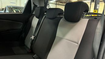 Toyota Yaris 1.5 VVT-h Icon E-CVT Euro 6 (s/s) 5dr