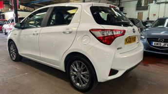Toyota Yaris 1.5 VVT-h Icon E-CVT Euro 6 (s/s) 5dr