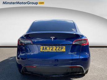 Tesla Model Y LONG RANGE AWD