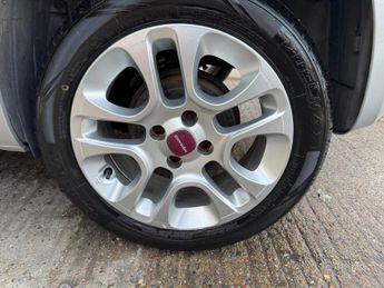 Fiat Panda 0.9 TwinAir Lounge Dualogic Euro 6 (s/s) 5dr