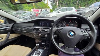 BMW 5 Series 3.0 525d SE Business Edition Steptronic Euro 4 4dr