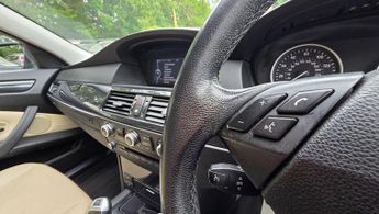 BMW 5 Series 3.0 525d SE Business Edition Steptronic Euro 4 4dr