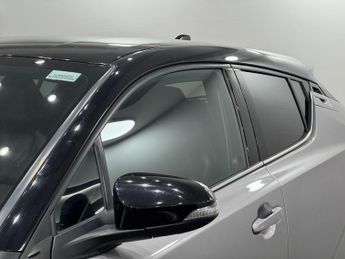 Toyota C-HR 1.2 VVT-i Dynamic CVT AWD Euro 6 (s/s) 5dr