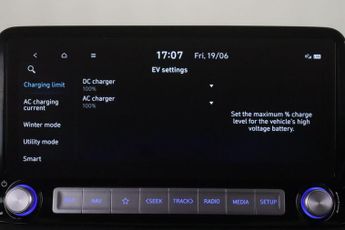 Hyundai KONA 39kWh SE Connect Auto 5dr (10.5kW Charger)
