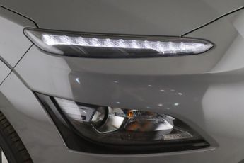 Hyundai KONA 39kWh SE Connect Auto 5dr (10.5kW Charger)