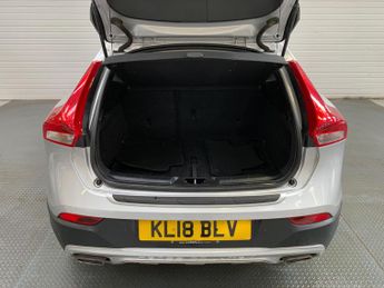 Volvo V40 Cross Country 1.5 T3 GPF Pro Auto Euro 6 (s/s) 5dr