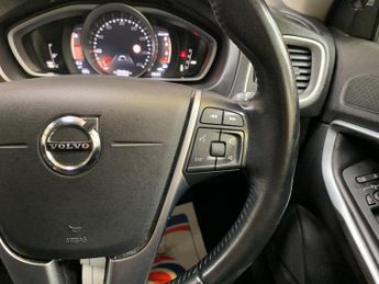 Volvo V40 Cross Country 1.5 T3 GPF Pro Auto Euro 6 (s/s) 5dr