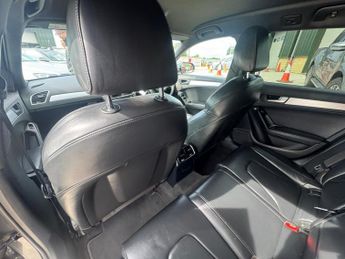 Audi A4 Avant 2.0 TDI S line Multitronic Euro 6 (s/s) 5dr (Nav)