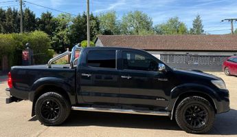 Toyota Hilux 3.0 D-4D Invincible Auto 4WD 4dr