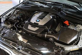 BMW 5 Series 4.8 550i V8 M Sport Touring 5dr Petrol Auto Euro 4 (367 ps)