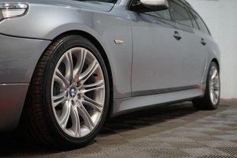 BMW 5 Series 4.8 550i V8 M Sport Touring 5dr Petrol Auto Euro 4 (367 ps)