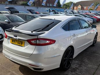 Ford Mondeo 2.0 TDCi Vignale Hatchback 5dr Diesel Powershift Euro 6 (s/s) (2