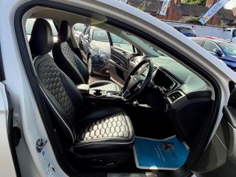 Ford Mondeo 2.0 TDCi Vignale Hatchback 5dr Diesel Powershift Euro 6 (s/s) (2