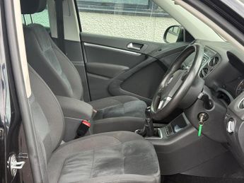 Volkswagen Tiguan 2.0 TDI BlueMotion Tech Match 4WD Euro 5 (s/s) 5dr