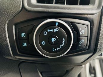Ford Focus 1.0T EcoBoost Zetec Auto Euro 6 (s/s) 5dr