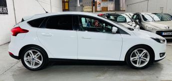 Ford Focus 1.0T EcoBoost Zetec Auto Euro 6 (s/s) 5dr