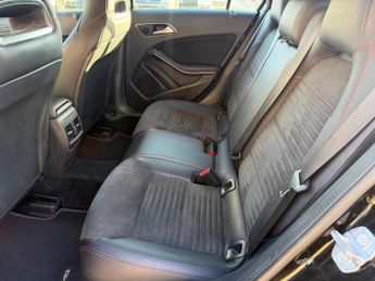 Mercedes-Benz A Class 1.5 A180d AMG Line 7G-DCT Euro 6 (s/s) 5dr