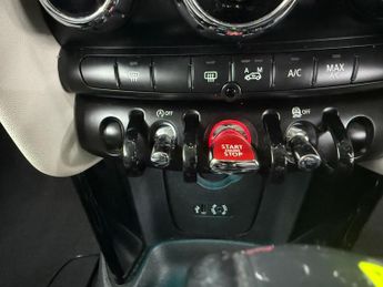 MINI Hatch 1.5 Cooper D Auto Euro 6 (s/s) 3dr