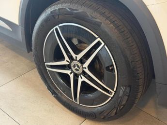 Mercedes-Benz EQA EQA 350 66.5kWh AMG Line Auto 4MATIC 5dr
