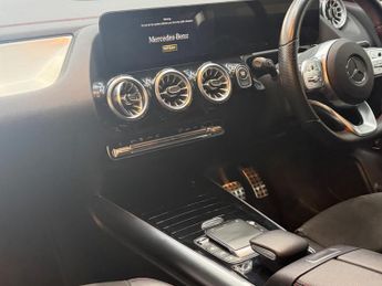 Mercedes-Benz EQA EQA 350 66.5kWh AMG Line Auto 4MATIC 5dr