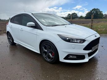 Ford Focus 2.0 TDCi ST-3 Hatchback 5dr Diesel Manual Euro 6 (s/s) (185 ps)