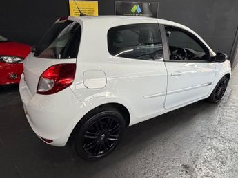 Renault Clio 1.2 Dynamique TomTom Euro 5 3dr
