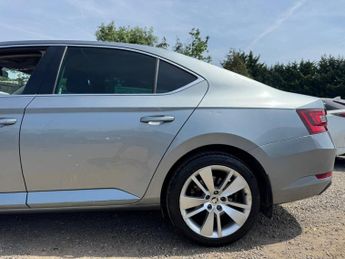 Skoda Superb 2.0 TDI SE L Executive DSG 4WD Euro 6 (s/s) 5dr