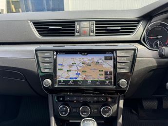 Skoda Superb 2.0 TDI SE L Executive DSG 4WD Euro 6 (s/s) 5dr