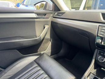 Skoda Superb 2.0 TDI SE L Executive DSG 4WD Euro 6 (s/s) 5dr