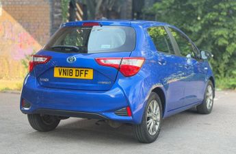 Toyota Yaris 1.5 VVT-h Icon E-CVT Euro 6 (s/s) 5dr