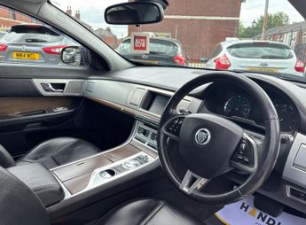 Jaguar XF 2.2d Luxury Auto Euro 5 (s/s) 4dr