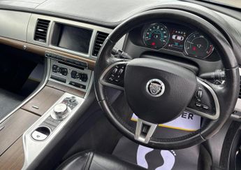 Jaguar XF 2.2d Luxury Auto Euro 5 (s/s) 4dr