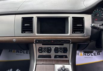 Jaguar XF 2.2d Luxury Auto Euro 5 (s/s) 4dr
