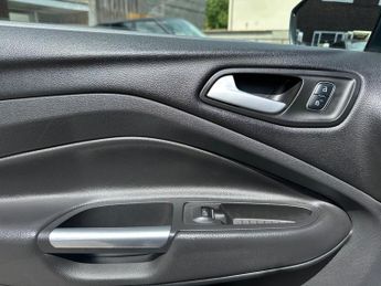 Ford Kuga 1.5 TDCi Titanium Powershift Euro 6 (s/s) 5dr