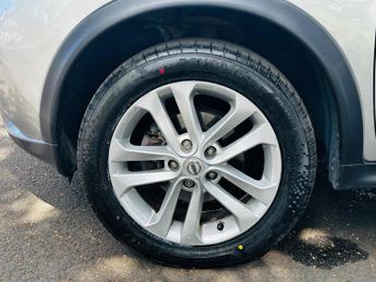 Nissan Juke 1.6 N-Connecta SUV 5dr Petrol XTRON Euro 6 (117 ps)