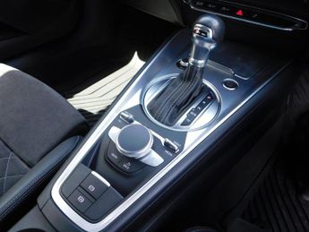 Audi TT 2.0 TFSI 40 S line S Tronic Euro 6 (s/s) 3dr