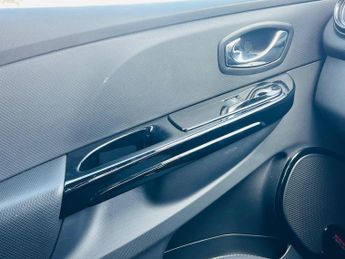 Renault Clio 1.5 dCi Dynamique S MediaNav EDC Euro 5 5dr
