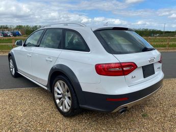 Audi A4 Allroad 2.0 TFSI Estate 5dr Petrol S Tronic quattro Euro 5 (s/s) (211 ps