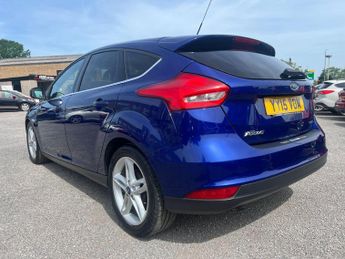 Ford Focus 1.0T EcoBoost Zetec Euro 6 (s/s) 5dr
