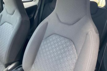 Toyota Aygo X 1.0 VVT-i Edge Hatchback 5dr Petrol x-shift Euro 6 (s/s) (72 ps)