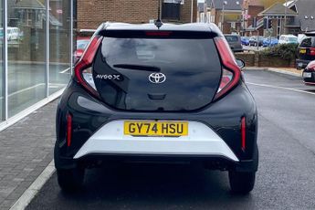 Toyota Aygo X 1.0 VVT-i Edge Hatchback 5dr Petrol x-shift Euro 6 (s/s) (72 ps)