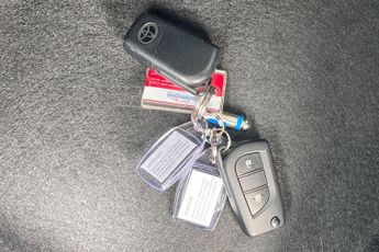 Toyota Aygo X 1.0 VVT-i Edge Hatchback 5dr Petrol x-shift Euro 6 (s/s) (72 ps)