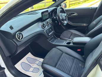 Mercedes-Benz CLA 2.0 CLA220 AMG Line Night Edition (Plus) Shooting Brake 7G-DCT 4